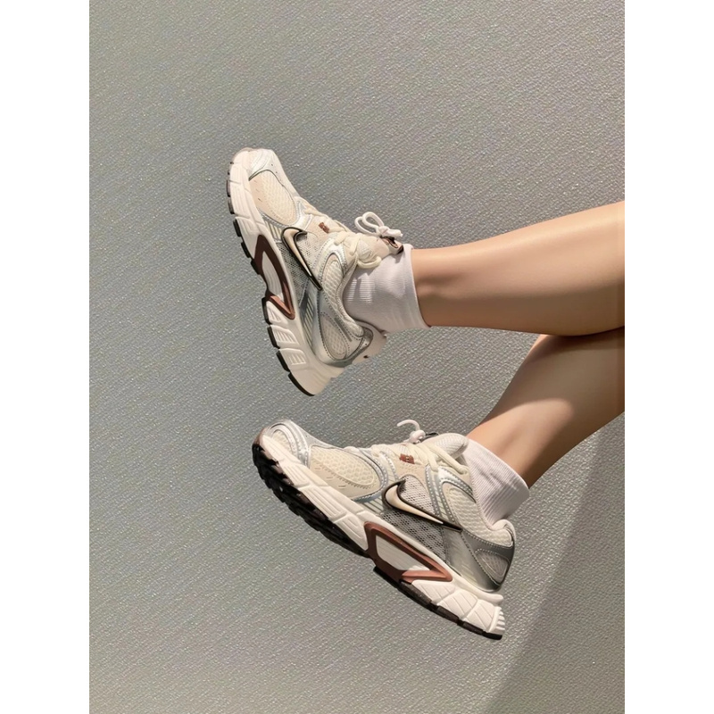 Nike Lage sneaker Beige 330854_0002.jpg
