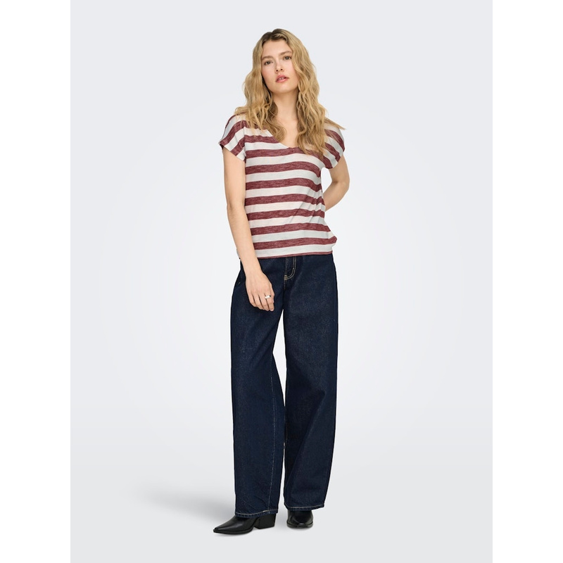 O.n.l.y. T-shirt Bordeaux 330343_0005.jpg