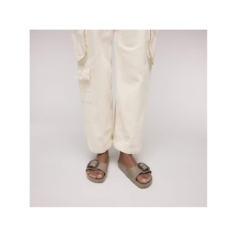 Birkenstock Slipper Bruin 330968_0003.jpg